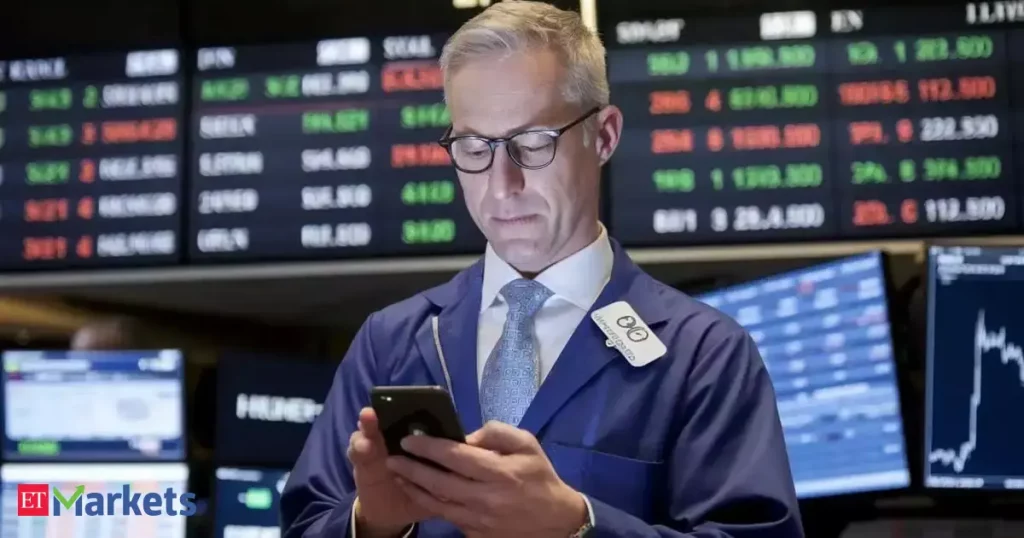 FIIs net sellers of Rs 3,765 crore till November 29, but flows may shift as sentiment turns FIIs net sellers of Rs 3,765 crore till November 29, but flows may shift as sentiment turns