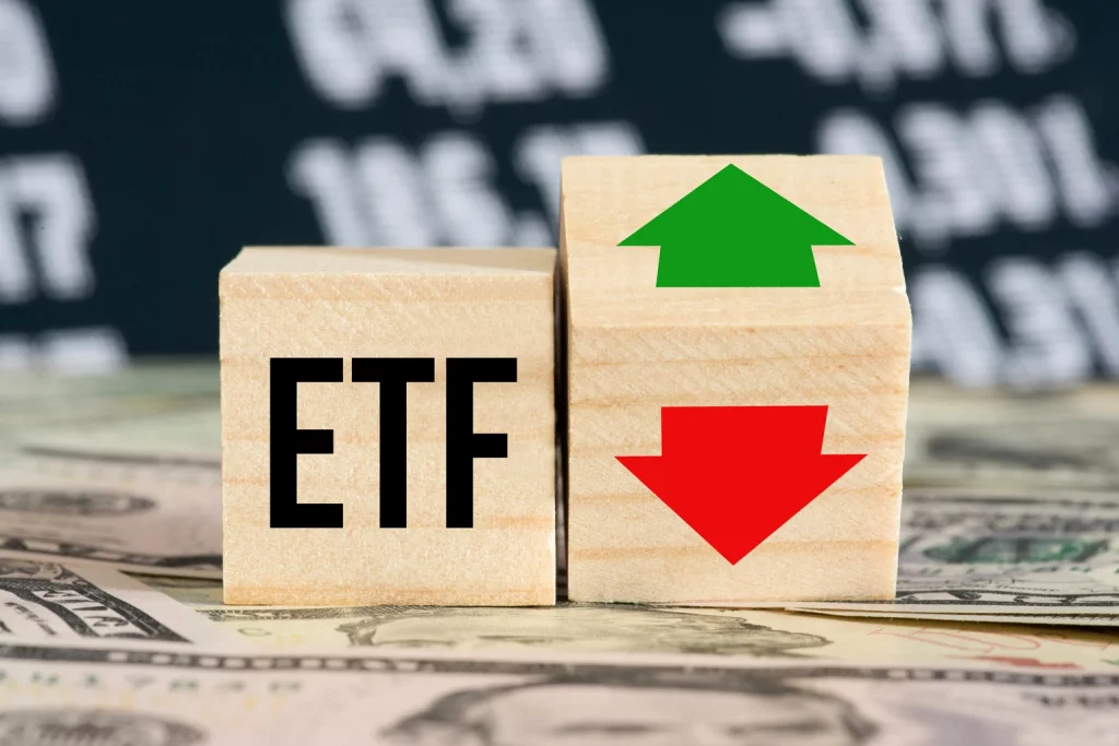 2026 Could Be The Year Of The 2-ETF Portfolio: Here's A Simple One With SPY And BIL