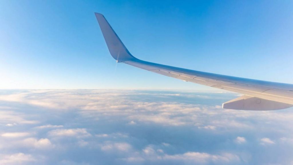 A national airline cancels all flights for third day in a row, no bankruptcy A national airline cancels all flights for third day in a row, no bankruptcy