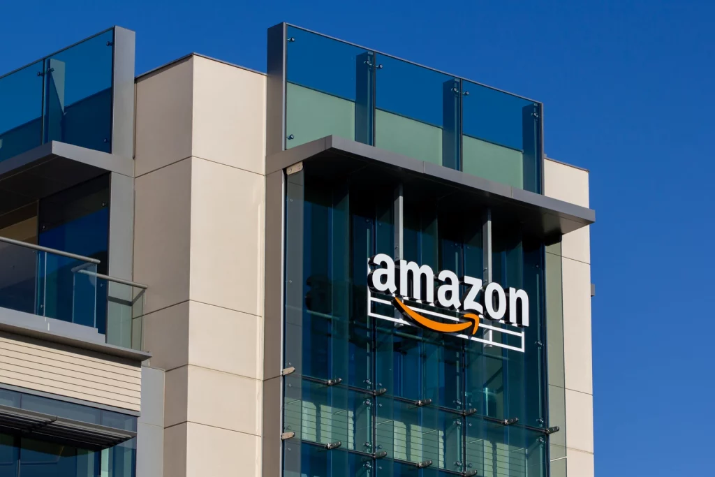 Amazon: Resilient Consumers, Reasonable Capex Outlook & Flat Valuation Justify Buy (AMZN)