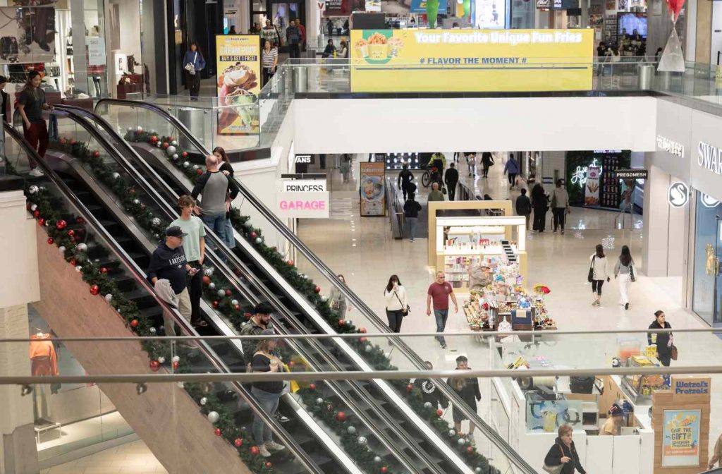 Are We Headed For a ‘Soft Landing’ or a Recession in 2026?