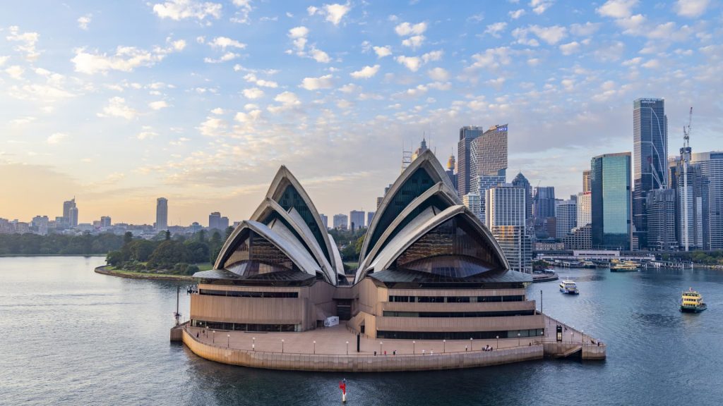 Australia's economic growth misses estimates, rising 2.1% in the third quarter