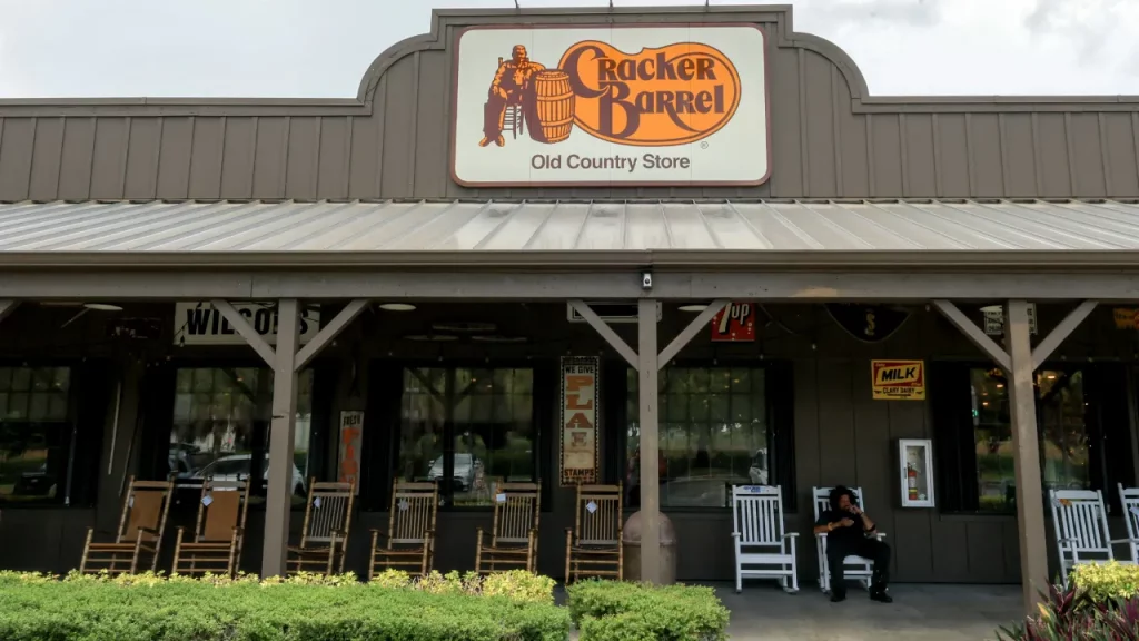 Cracker Barrel struggles with food complaints after logo controversy Cracker Barrel struggles with food complaints after logo controversy