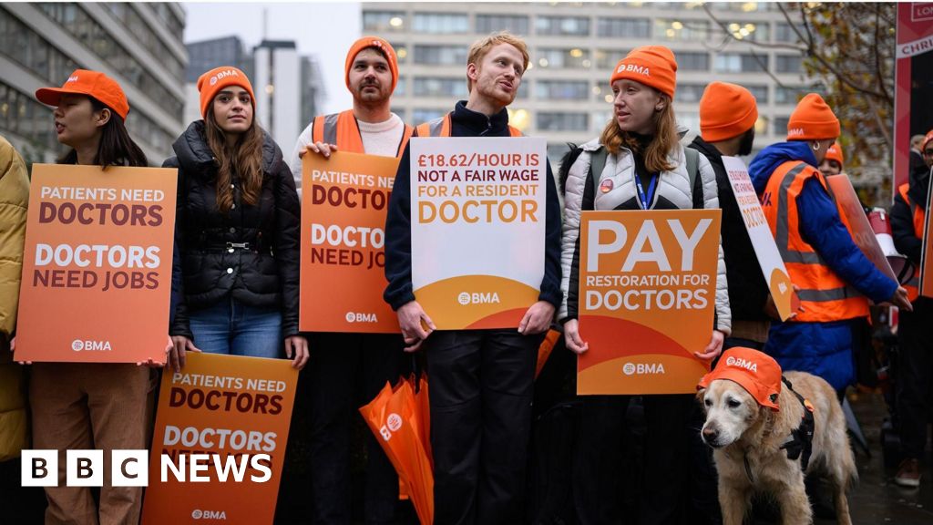 Doctors vote to go ahead with this week’s five-day strike Doctors vote to go ahead with this week's five-day strike