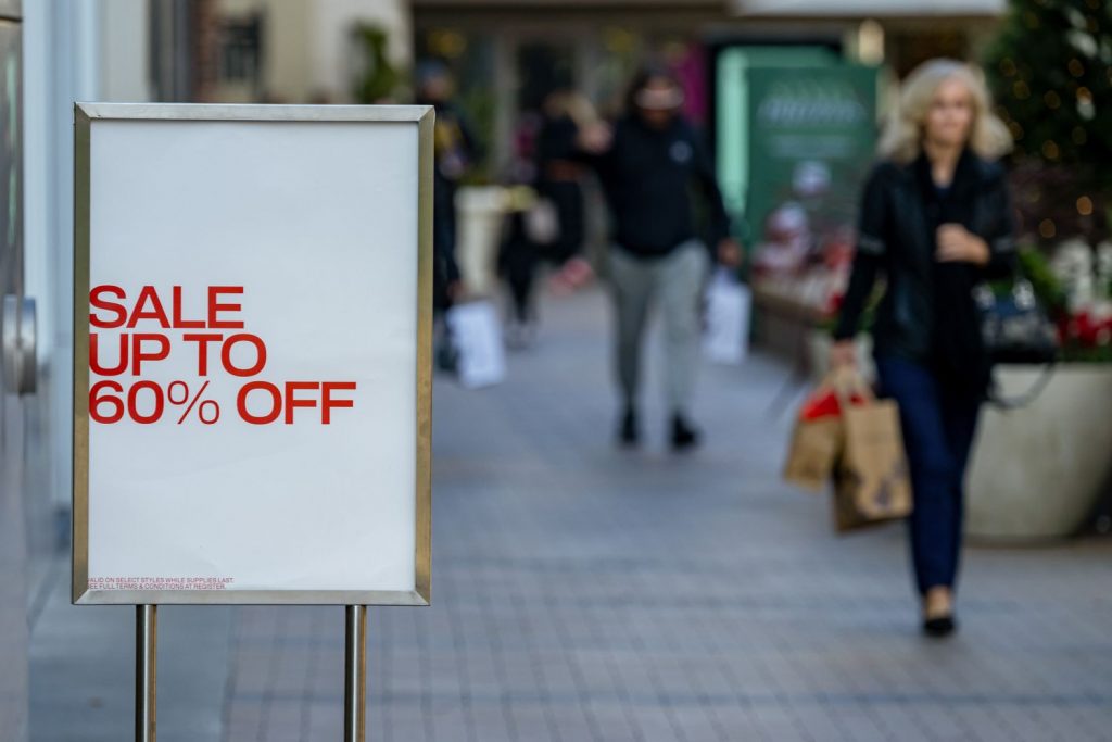 Fed Officials Break Silence; Still Divided About Future Of Interest Rates Fed Officials Break Silence; Still Divided About Future Of Interest Rates