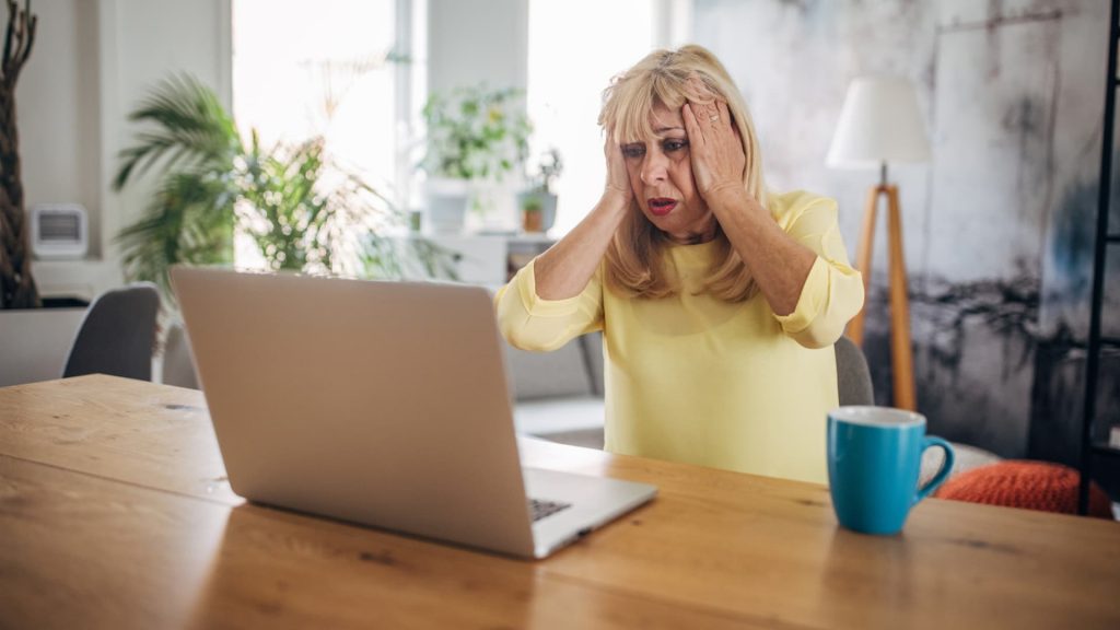 Financial fraud costs many older adults $100,000 or more: FTC Financial fraud costs many older adults $100,000 or more: FTC