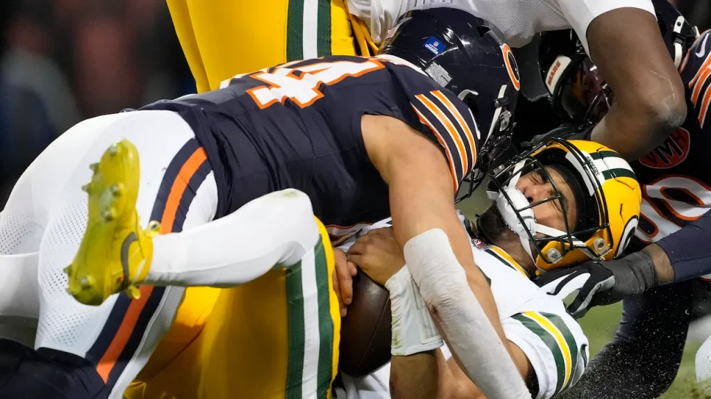 Green Bay Packers lose to Bears in overtime after Jordan Love injury