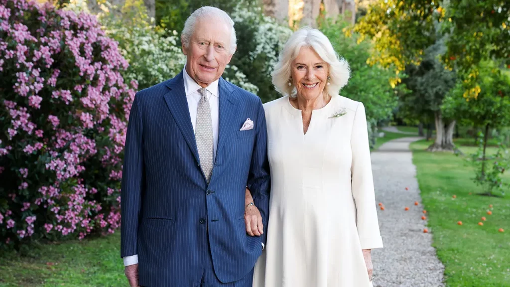 King Charles and Queen Camilla release Christmas card with Rome photo King Charles and Queen Camilla release Christmas card with Rome photo