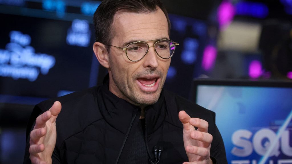 Lululemon shares jump premarket as CEO announces January departure Lululemon shares jump premarket as CEO announces January departure