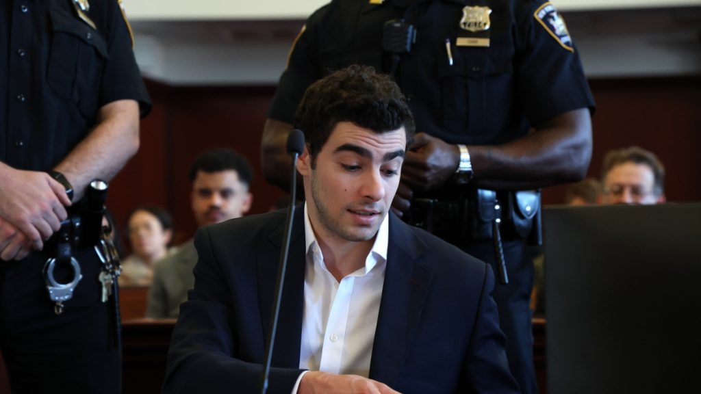 Mangione pre-trial hearing wraps, but judge won’t rule on evidence for months : NPR Mangione pre-trial hearing wraps, but judge won’t rule on evidence for months : NPR