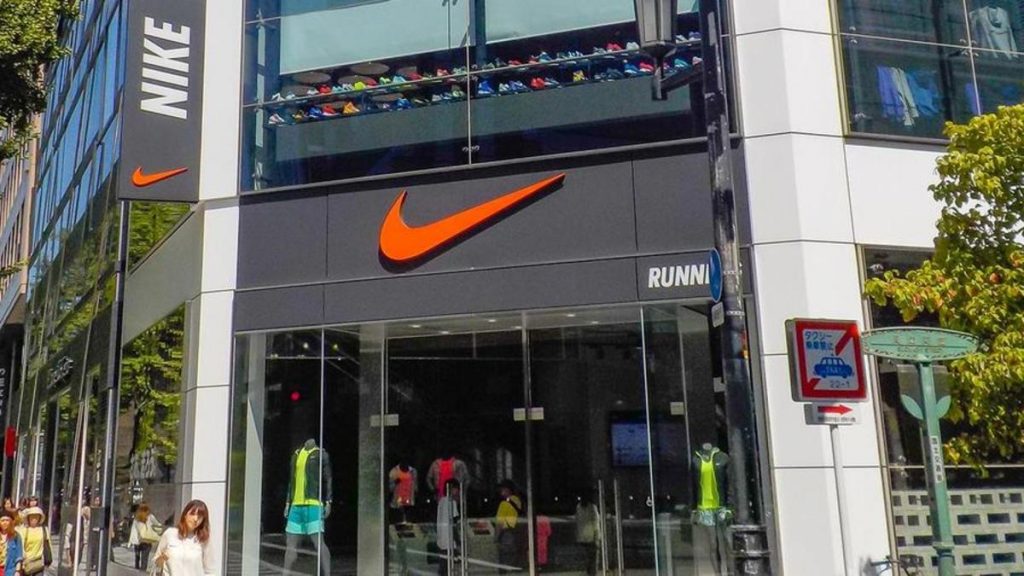 Nike is selling $100 running shoes for $67 as a New Year's deal