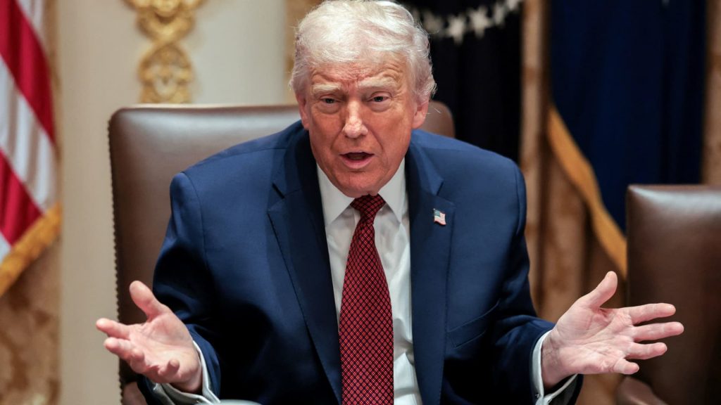 Nvidia can sell H200 AI chips to China for 25% cut Nvidia can sell H200 AI chips to China for 25% cut