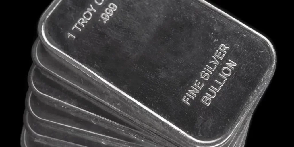 Silver prices continue soaring as debt and geopolitical fears send precious metals to new records Silver prices continue soaring as debt and geopolitical fears send precious metals to new records