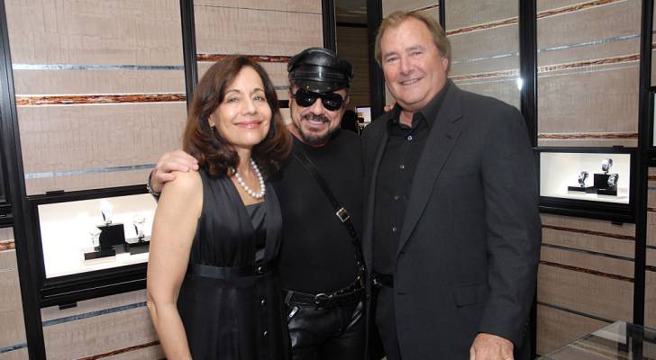 The widow of a telecom tycoon is battling to save her $190m home, accusing a lender of setting up a ‘loan-to-own scheme’ The widow of a telecom tycoon is battling to save her $190m home, accusing a lender of setting up a ‘loan-to-own scheme’