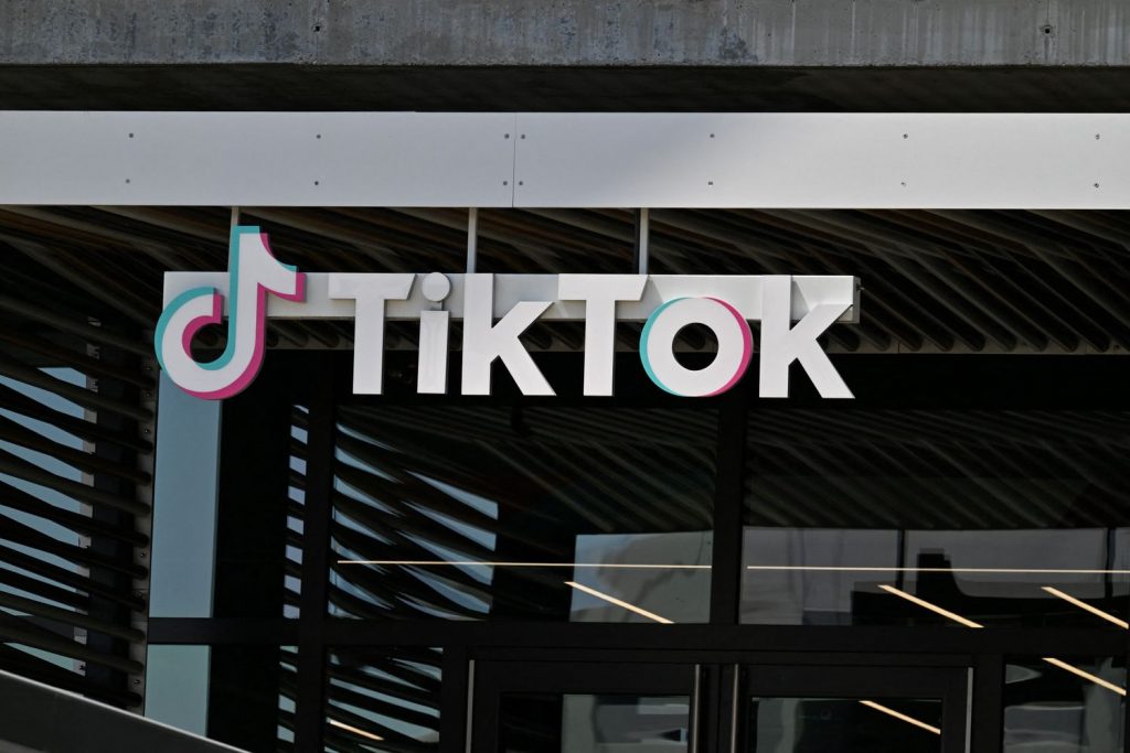 TikTok Strikes a Deal Giving American Investors a Controlling Stake—Here’s What You Need to Know TikTok Strikes a Deal Giving American Investors a Controlling Stake—Here's What You Need to Know