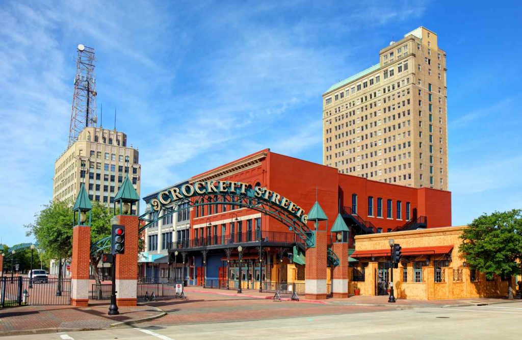 Top Texas Towns for Retirement Offering Coastal Beauty, Country Life, and True Charm