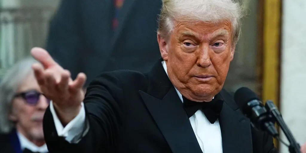 Top healthcare exec: insurance will spike to subsidize a tax cut to millionaires and billionaires Top healthcare exec: insurance will spike to subsidize a tax cut to millionaires and billionaires