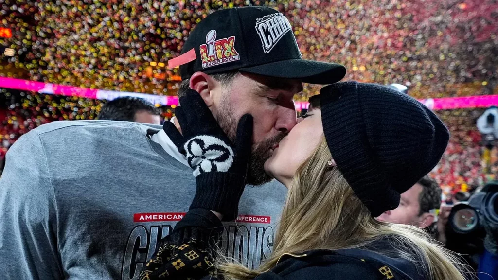 Travis Kelce gets support from Taylor Swift in possible final home game