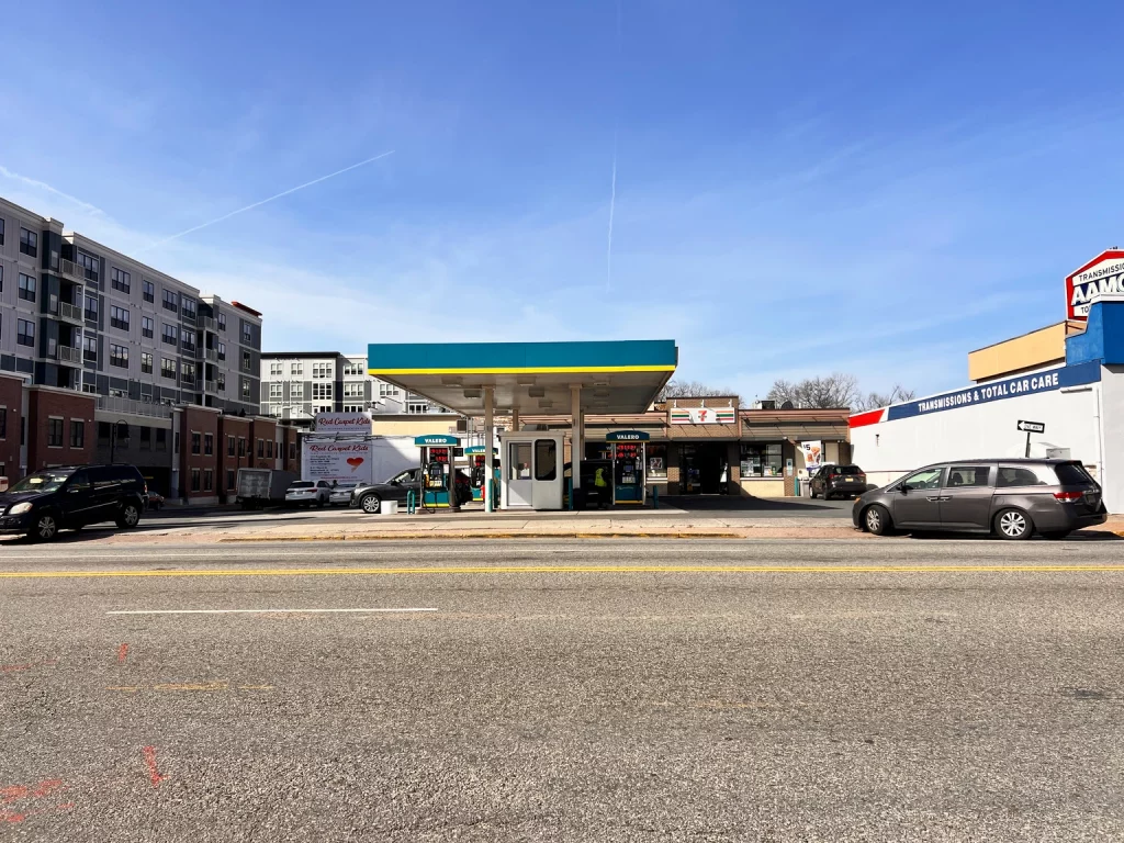 Valero Energy Stock: Valuation Reflects Improved Macro (Downgrade) (NYSE:VLO)