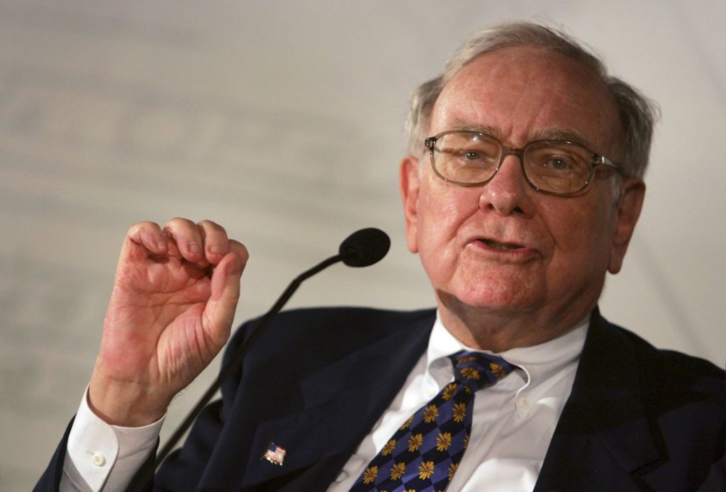 Warren Buffett Explains Why 'Approximately Right' Beats Being Precisely Wrong in Investing