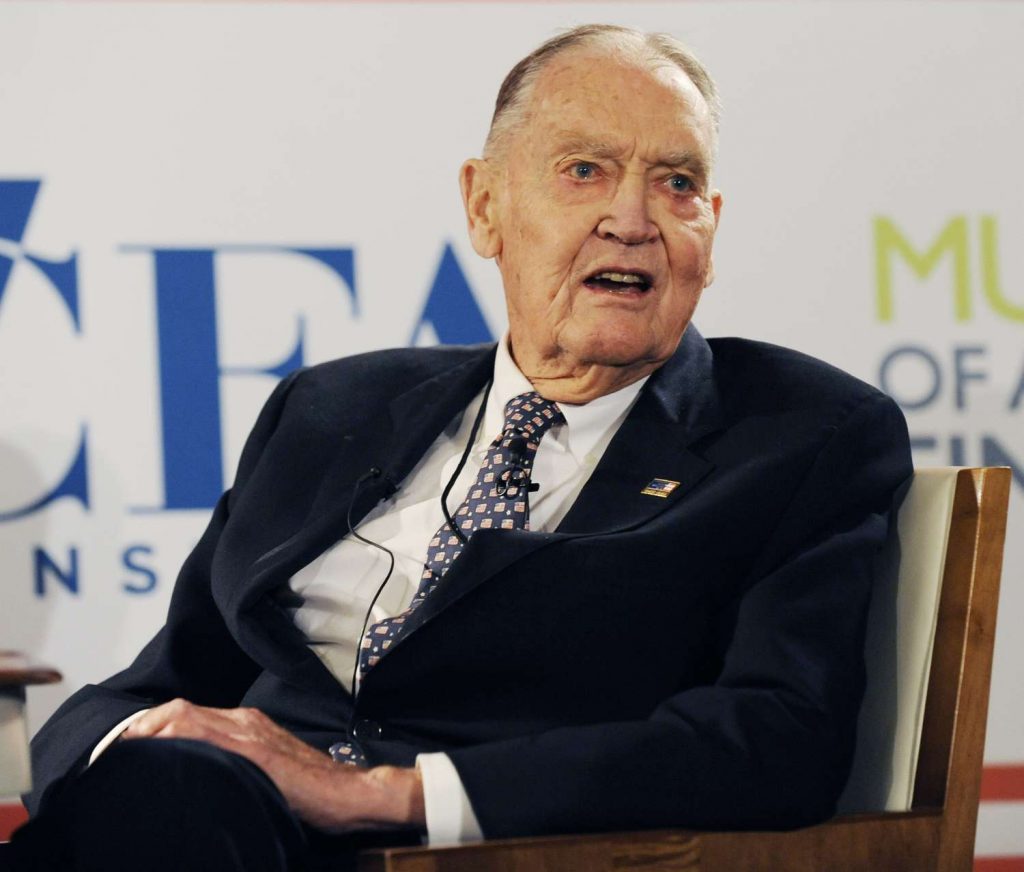 Warren Buffett Highlights Jack Bogle’s Vanguard Revolution and Its Global Impact on Investors Warren Buffett Highlights Jack Bogle's Vanguard Revolution and Its Global Impact on Investors