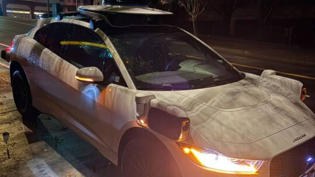 Waymo suspends San Francisco robotaxi service after blackout chaos