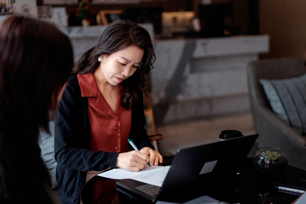 Which Actually Protects Your Money Better? Which Actually Protects Your Money Better?