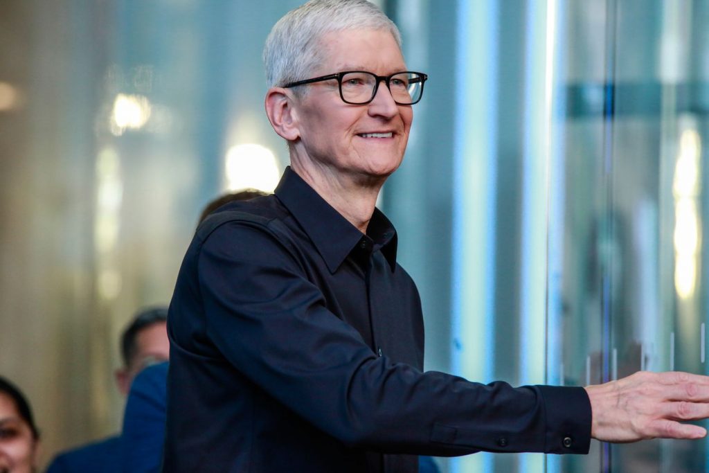 Whoever Replaces Tim Cook at Apple Will Have ‘Big Shoes to Fill’ Whoever Replaces Tim Cook at Apple Will Have 'Big Shoes to Fill'