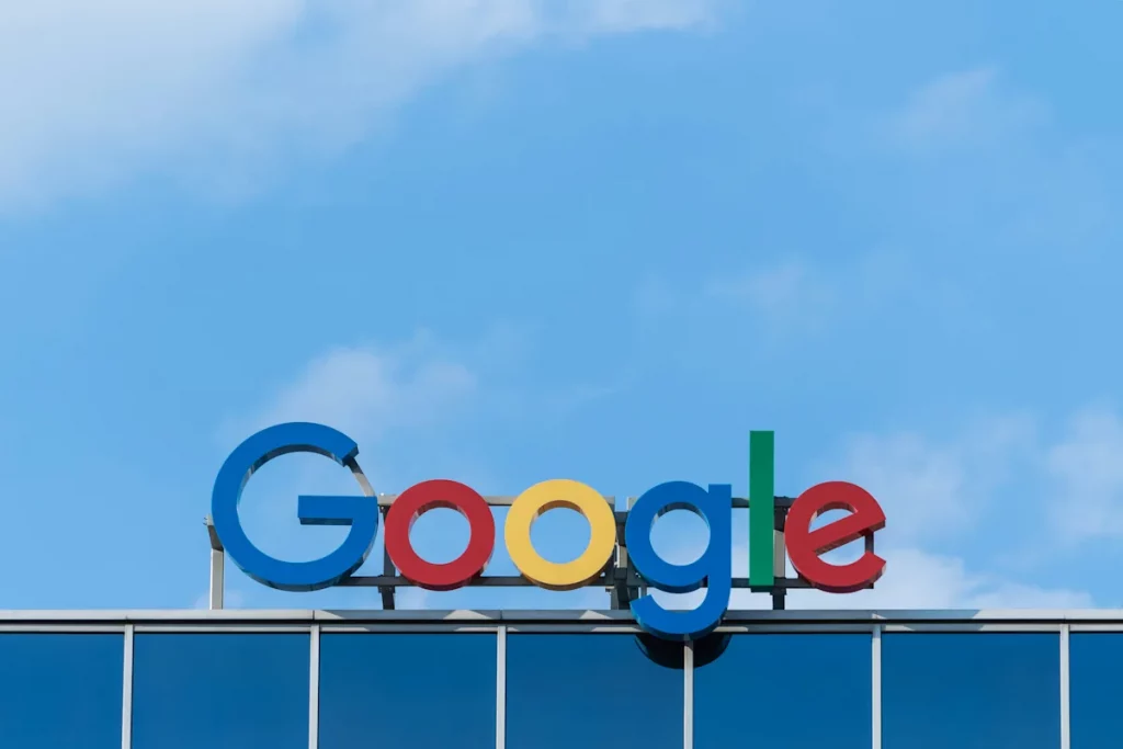 Alphabet (GOOGL) Gets Price Target Hike as Scotiabank Stays Bullish on AI