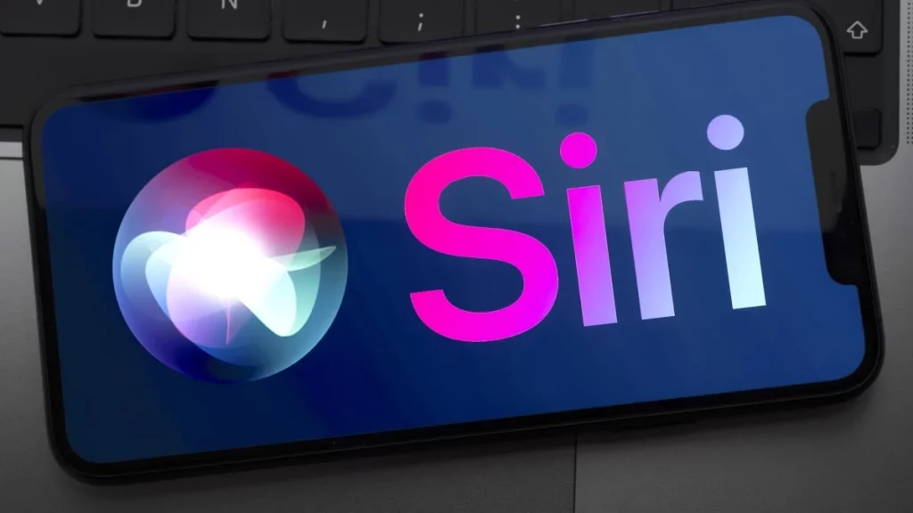 Apple is reportedly remaking Siri in ChatGPT, Gemini style