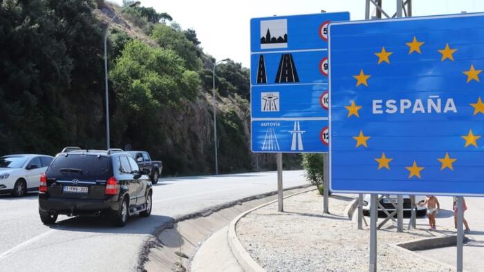 Bus Drivers Arrested For Earning Up To €50k-A-Year Cash Transporting Illegals Between France And Spain zerohedge logo