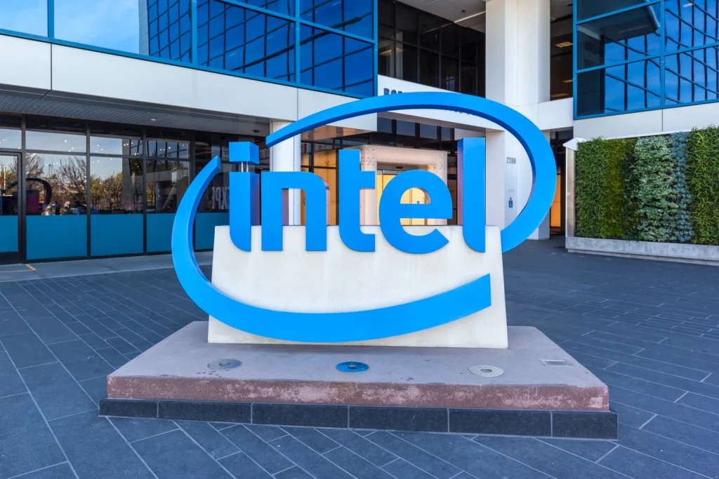 Intel Bulls Are Betting Big; 14A Process Now Becomes A Make Or Break (NASDAQ: INTC)