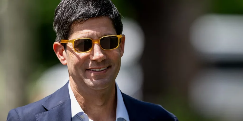 Kevin Warsh went from selling racetrack pencils to Trump's new Fed chair pick. His advice for Gen Z: merit is the ultimate currency in the workplace
