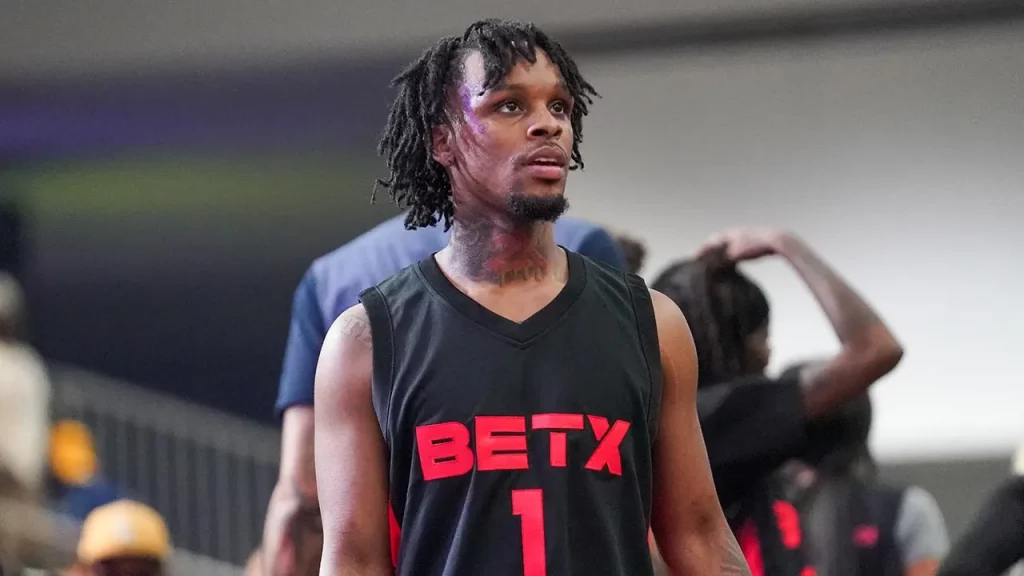 Music star Toosii leaves Syracuse football team after dispute with coach