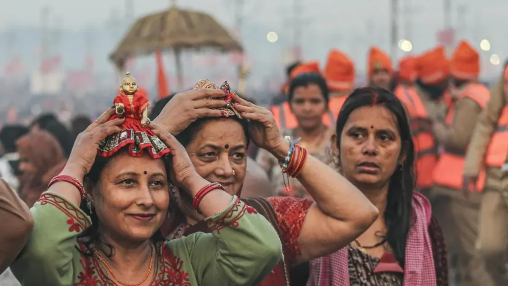 Over 36 lakh devotees take holy dip at Sangam on Makar Sankranti Over 36 lakh devotees take holy dip at Sangam on Makar Sankranti