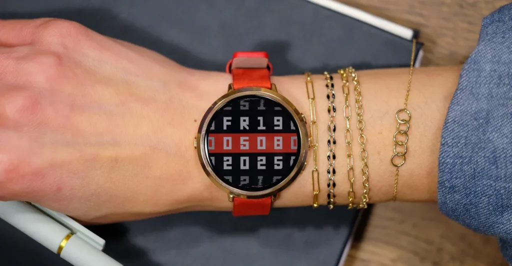 Pebble’s round smartwatch is getting a reboot Pebble’s round smartwatch is getting a reboot