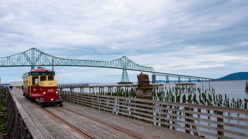 Retirees Will Love This Oregon Valley Town for Its Victorian Charm and Stunning Coastal Views