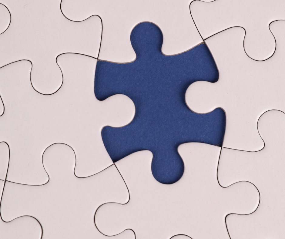 The Missing Figure Between Amateur and Professional The Missing Figure Between Amateur and Professional