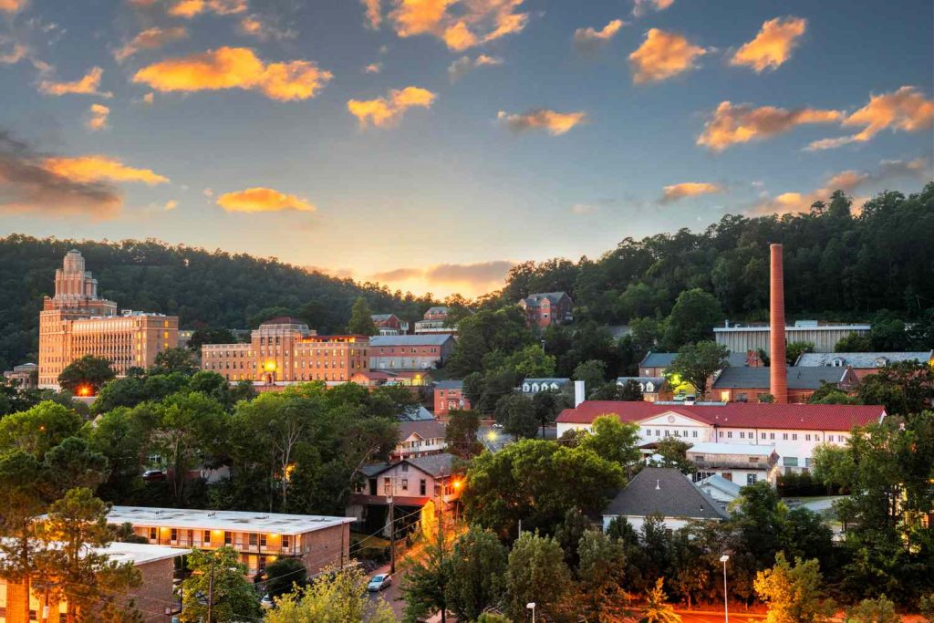These 5 Spa Towns Offer Retirees Affordable Living and Relaxation