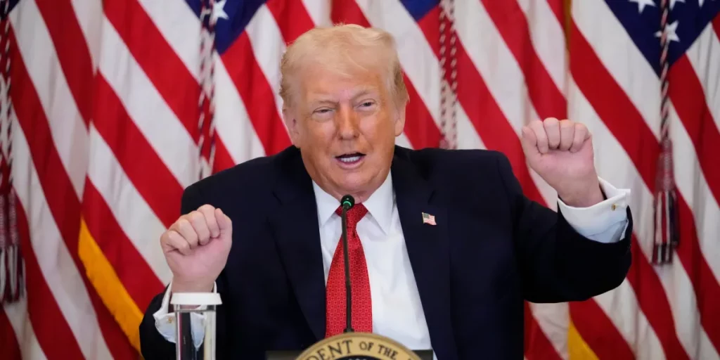 Trumps threatens to impose tariffs on countries ‘if they don’t go along’ with his Greenland takeover plans