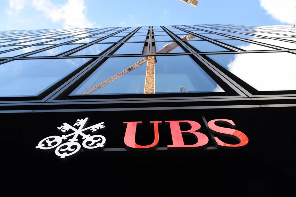 UBS Is Still Worth Holding, As 2026 Investment Banking Deals Could Drive Upside (NYSE:UBS)