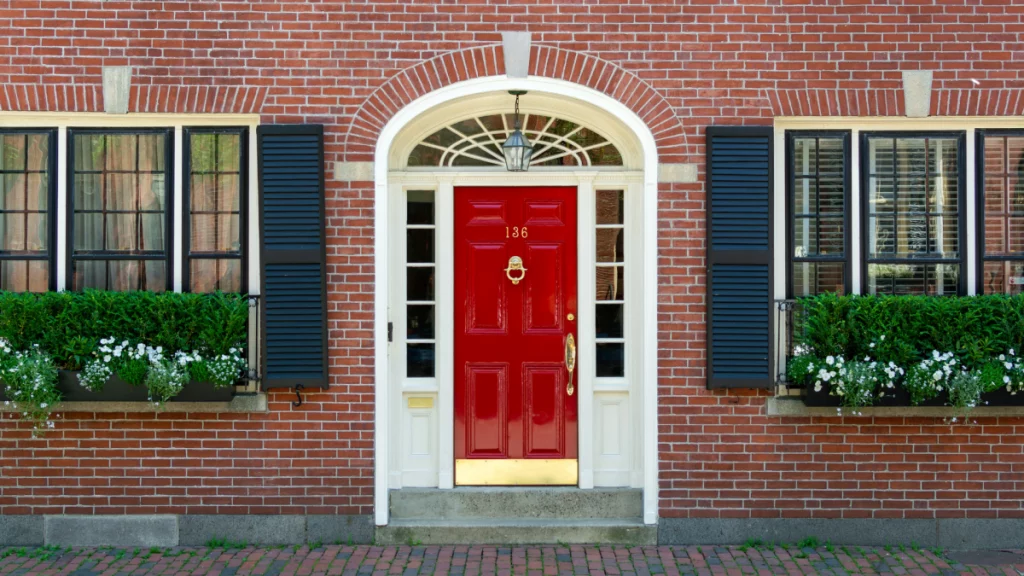 12 Inexpensive Weekend Projects That Will Boost Your Home's Curb Appeal
