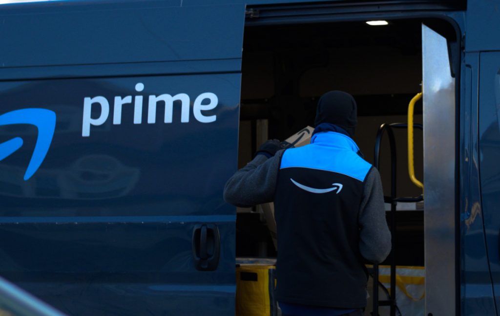 Amazon is selling a 'super soft' 7-piece bedding set for less than $4 a piece