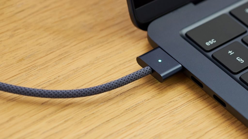 Apple's Next macOS Update Could Extend the Lifespan of Your MacBook's Battery