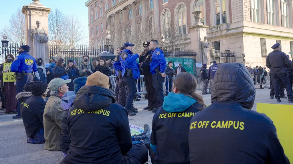 Columbia pulls CBP career expo promotion after faculty objections Columbia pulls CBP career expo promotion after faculty objections