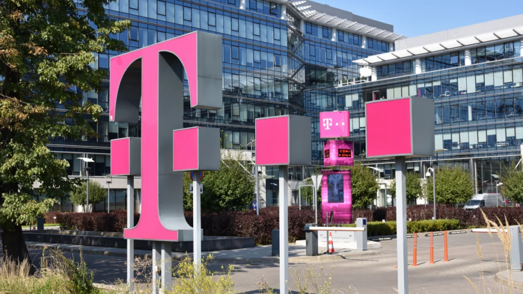 How to Get Access to T-Mobile’s Free Live Translation Beta