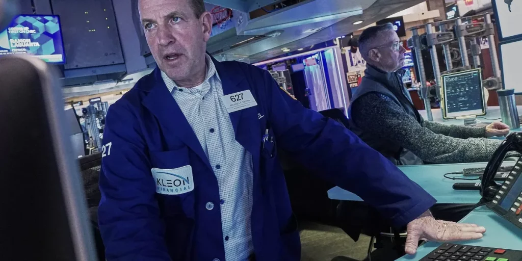 S&P rings up 5th loss in 6 days as tech stocks drag index down, led by AMD's 17.3% drop