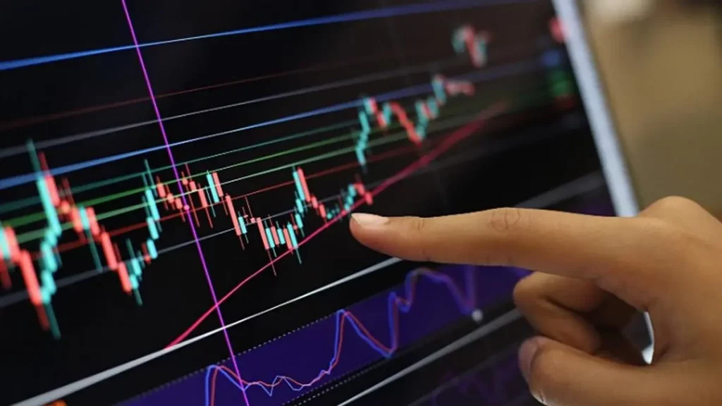 Stock Market Live Feb 13: Sensex down nearly 800 points, Nifty slips below 25,560 amid IT selloff