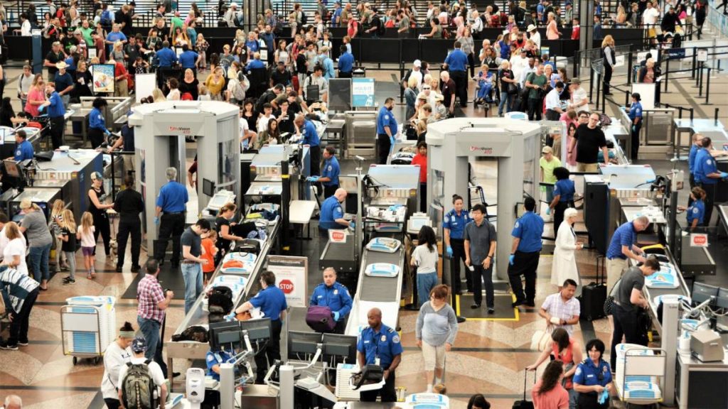 TSA alert: Taking cash on your trip could lead to big problems