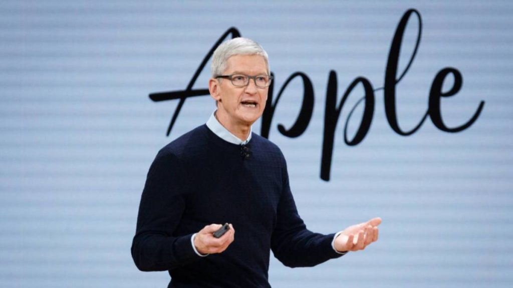 Top analyst revamps Apple stock price target